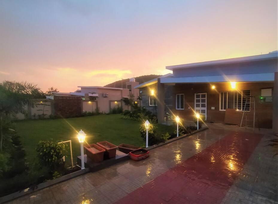 Nine Hill Villa - 2Bhk Private Villa With Pool Udaipur Eksteriør billede