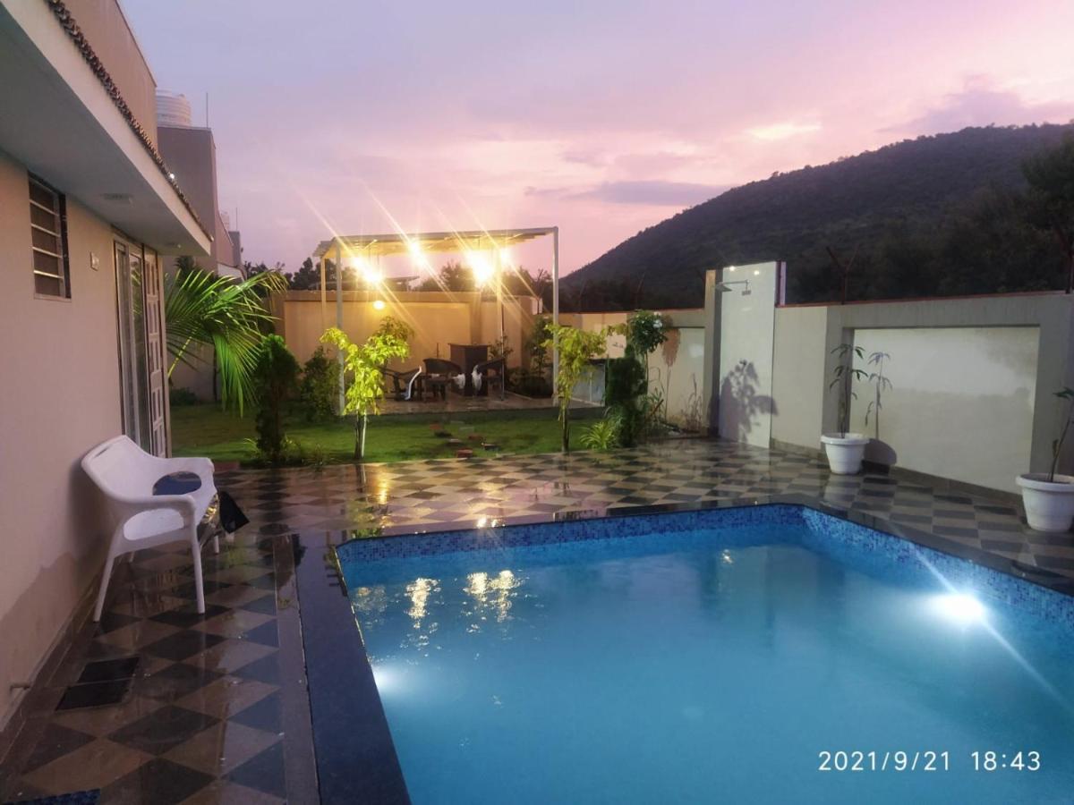 Nine Hill Villa - 2Bhk Private Villa With Pool Udaipur Eksteriør billede