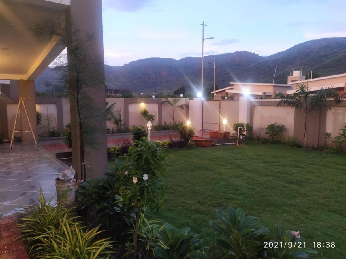 Nine Hill Villa - 2Bhk Private Villa With Pool Udaipur Eksteriør billede